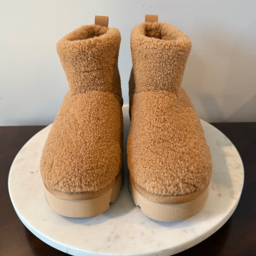 Michael Kors Winnie Faux Shearling Boots - Picture 3 of 6